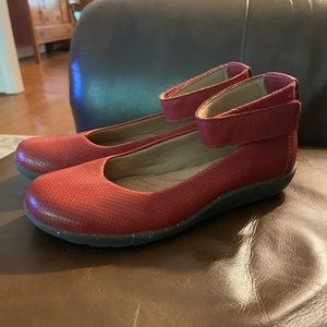 clarks flats with ankle strap